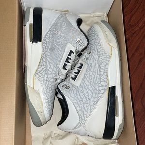 Air Jordan 3 retro flip. 5 grade school